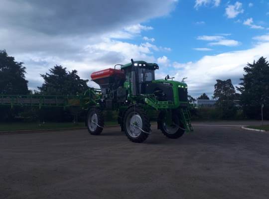 Presentación de nuevo equipo de fertilización